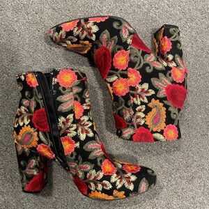 🚨🚨SOLD🚨🚨MIA Floral Embroidered Ankle Boots